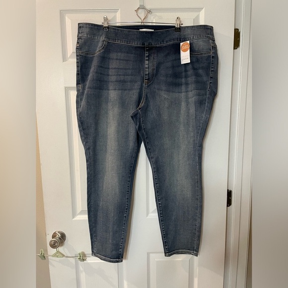 NWT Lane Bryant size 24 signature fit jeggings - Picture 2 of 12